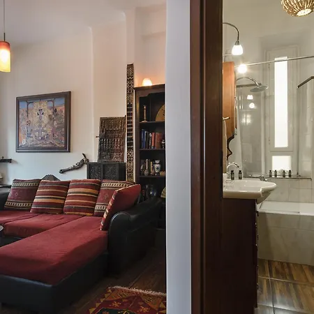 Chisimaio Cozy * Rome